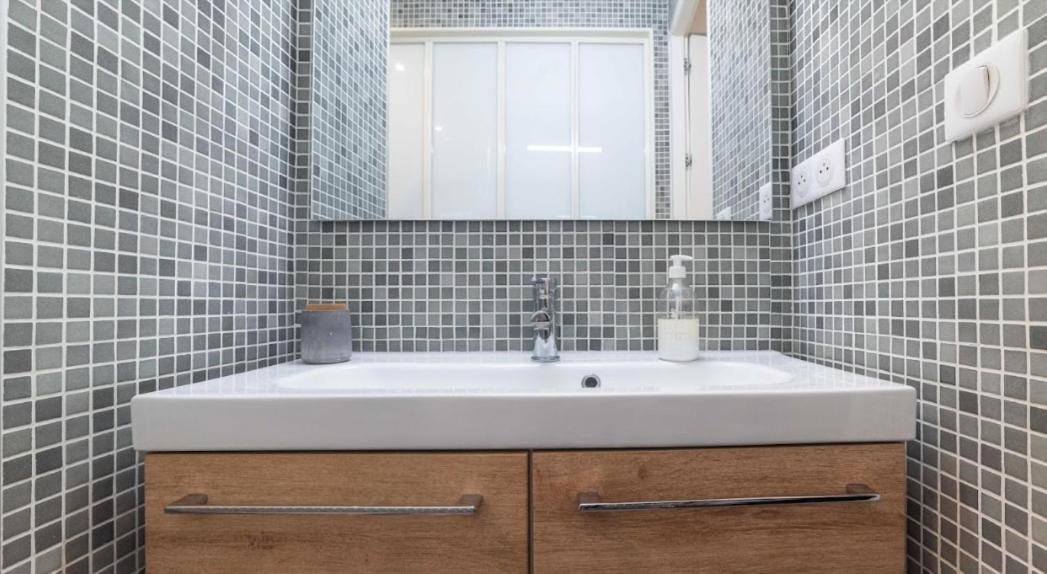 شقة Midoon Guest - Duplex D'Architect Paris 10Eme المظهر الخارجي الصورة