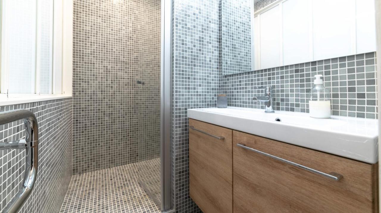 شقة Midoon Guest - Duplex D'Architect Paris 10Eme المظهر الخارجي الصورة